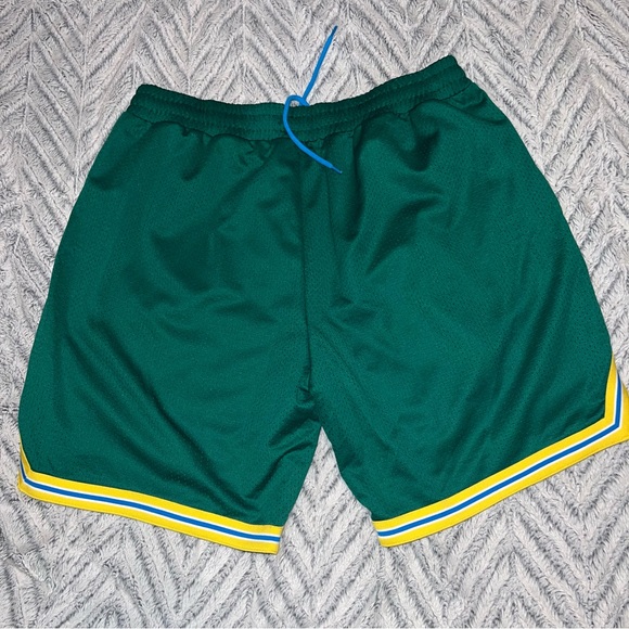 NEW Billionaire Boys Club ICECREAM Ice Cream Running Dog Shorts 5 Green Yellow - Picture 5 of 8